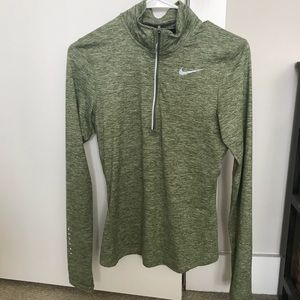 nike 1/4 zip